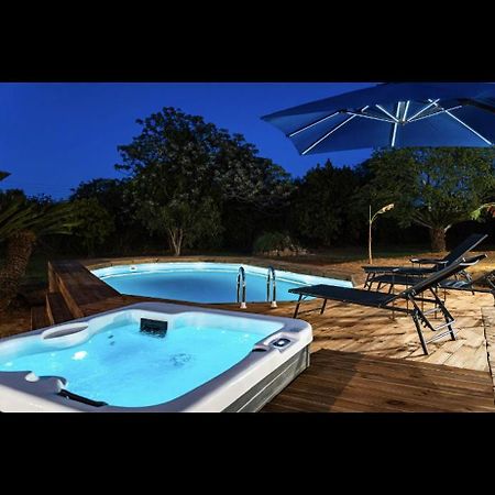 Villa Elena With Jacuzzi Kastro-Kyllini Екстериор снимка
